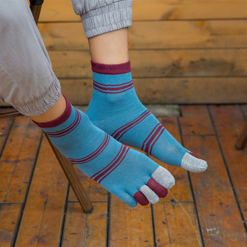1/5 أزواج من الجوارب الرجالية  - مراجعة Toe Sock Split وسعره